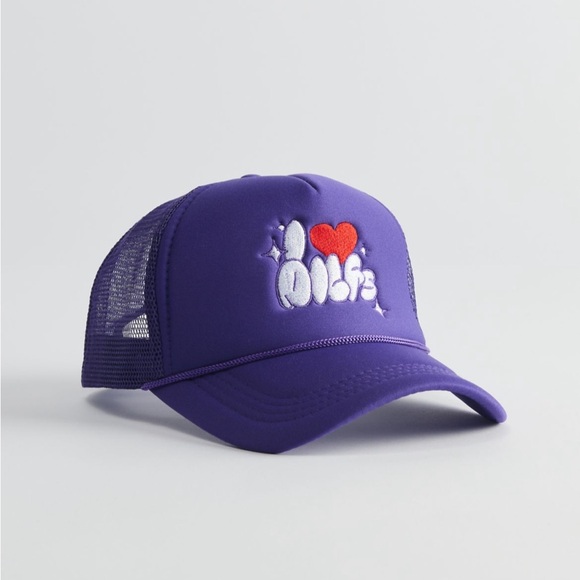 NWT URBAN OUTFITTERS Purple Trucker Hat with Embroidered Design Adjustable Fit - Picture 1 of 13